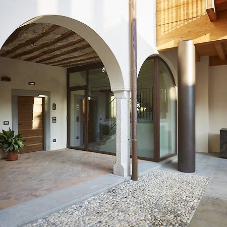 Palazzo Eleonora Bed & Breakfast Monasterolo del Castello Bagian luar foto