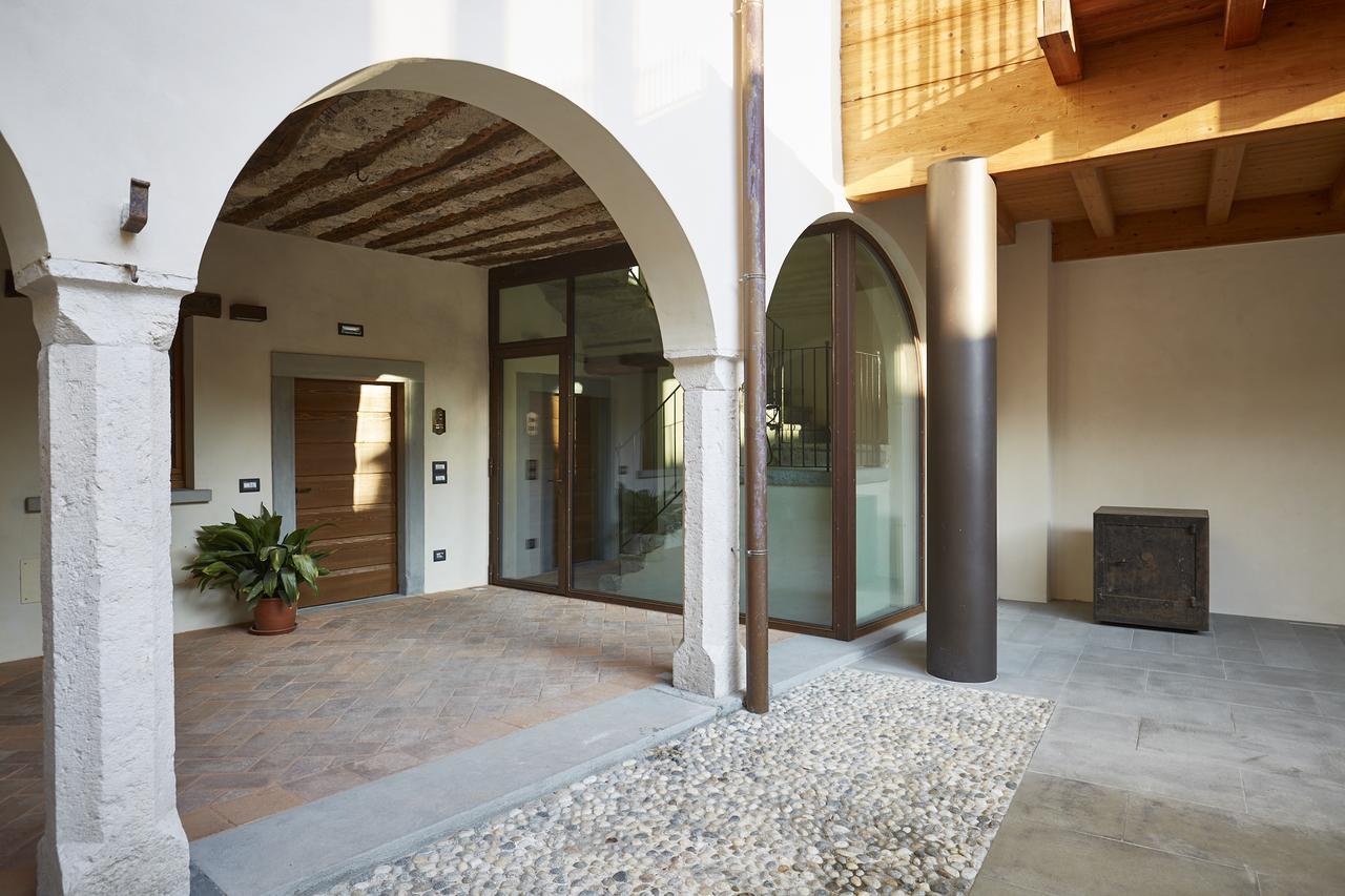 Palazzo Eleonora Bed & Breakfast Monasterolo del Castello Bagian luar foto