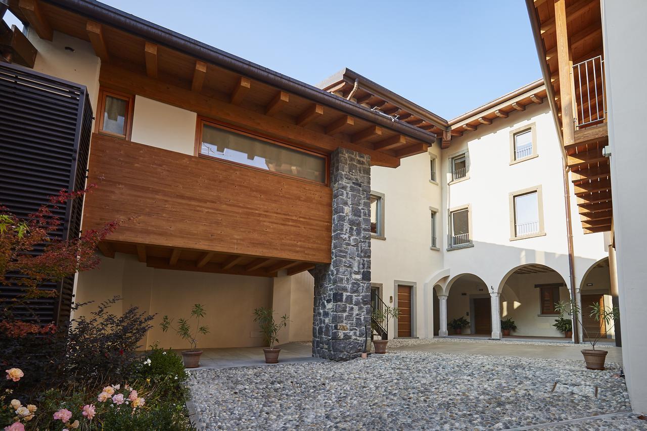Palazzo Eleonora Bed & Breakfast Monasterolo del Castello Bagian luar foto