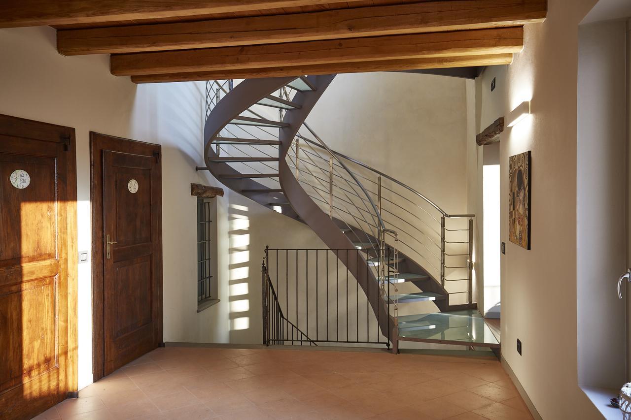 Palazzo Eleonora Bed & Breakfast Monasterolo del Castello Bagian luar foto
