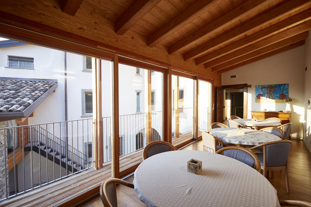 Palazzo Eleonora Bed & Breakfast Monasterolo del Castello Bagian luar foto